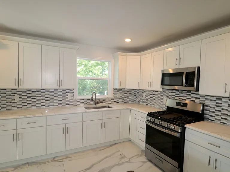 73 Franklin Ter #2 — Photo 18