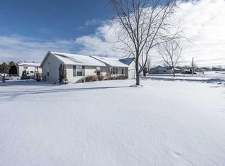 2865 Conesta Dr, Green Bay, WI 54311