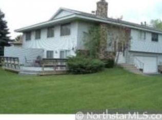 1679 Hickory Hl, Eagan, MN 55122