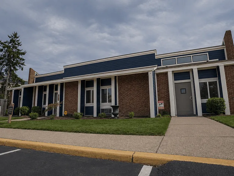 Crestview at Louisville Apartments — Photo 31