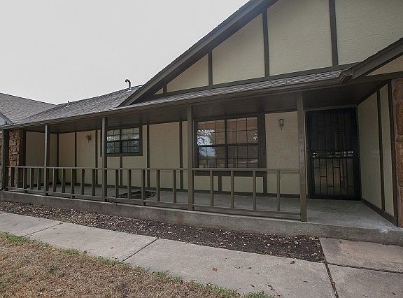 Covered porch