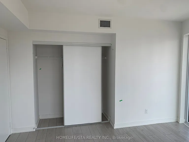 2033 Kennedy Rd #2006 — Photo 3