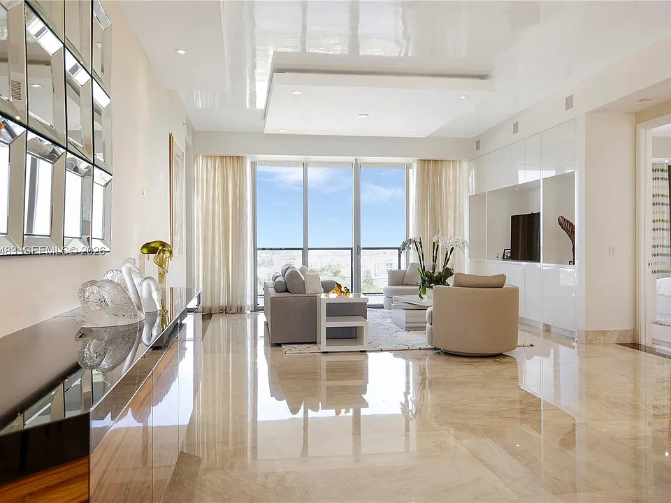 9705 Collins Ave #1403N