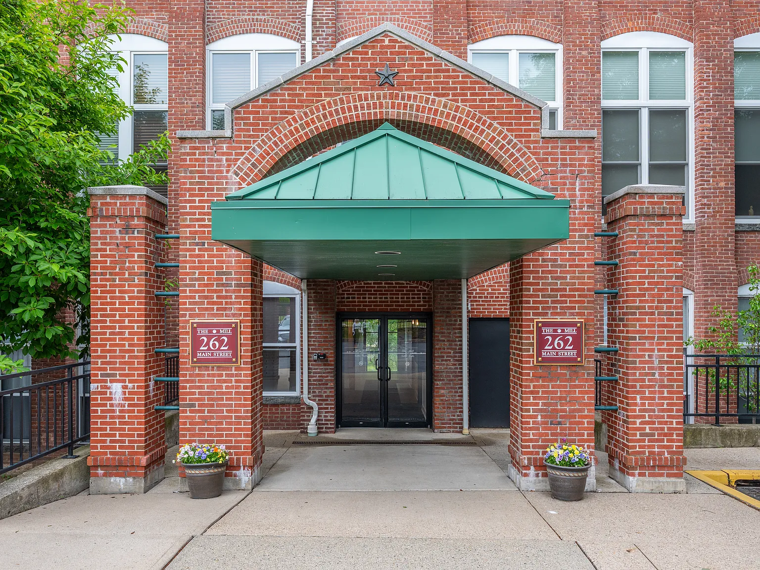 2 bed, $3,700 — Photo 3