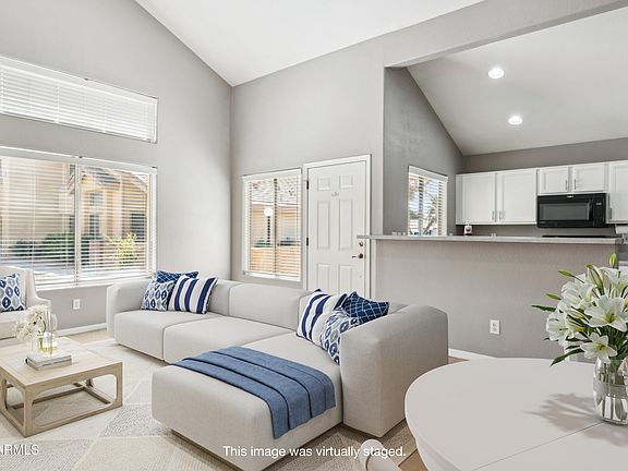 5th image of 2201 N COMANCHE Drive #1080