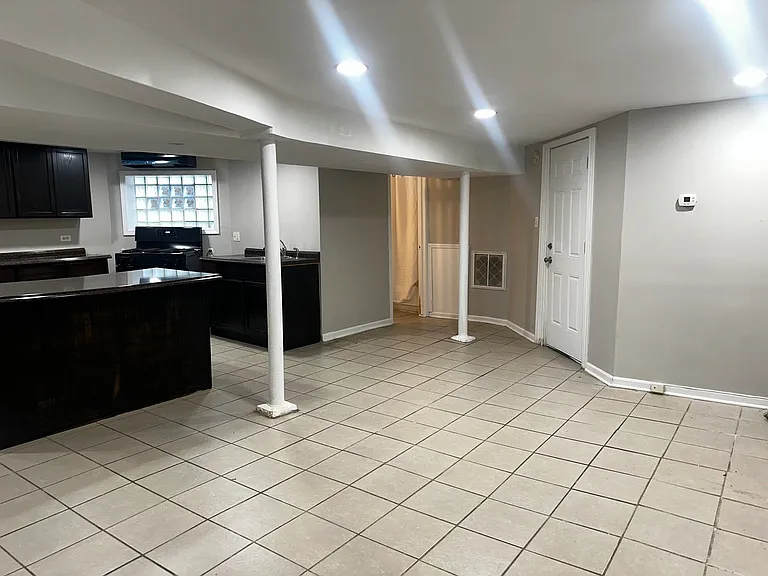 7719 S Essex Ave #B — Photo 3