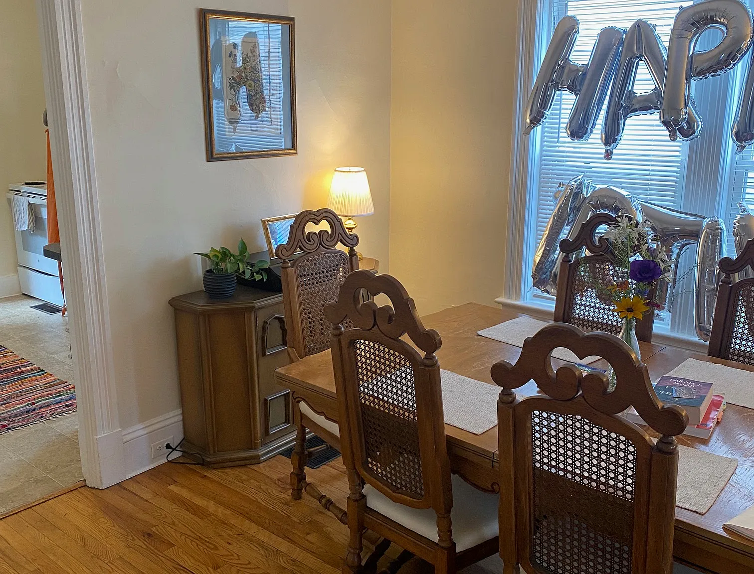 5 bed, 2000 sqft, $5,750 — Photo 4