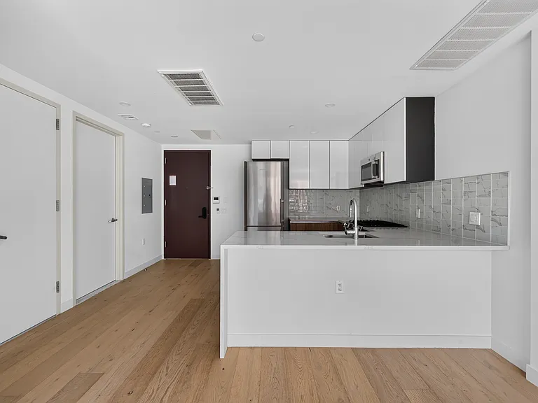 148-33 90th Ave #503 — Photo 7