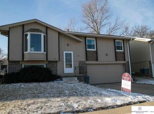 13653 V St, Omaha, NE 68137