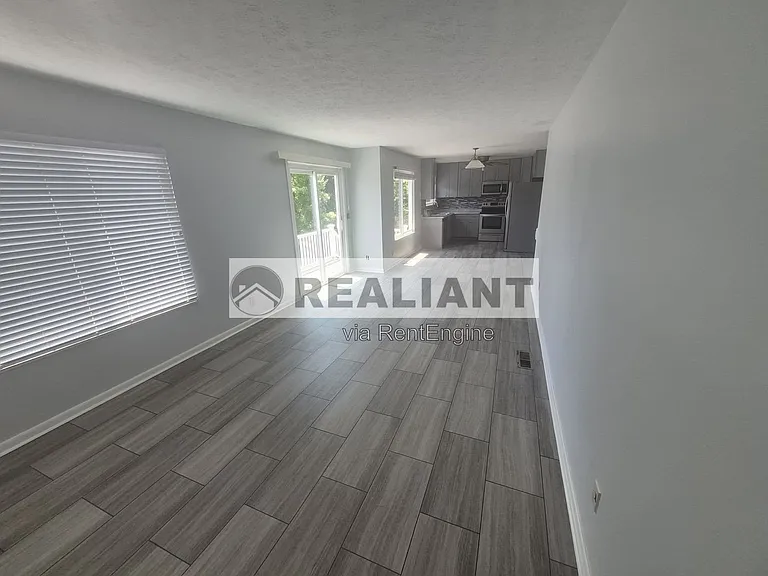 1725 Promontory Dr — Photo 10