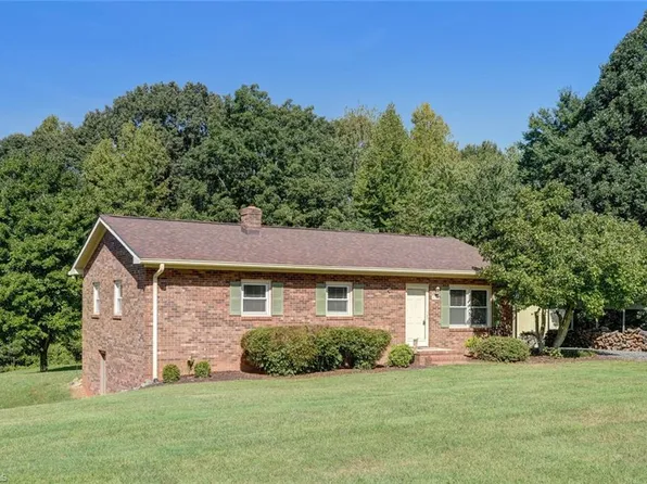 130 Harbor Rd, Reidsville, NC 27320