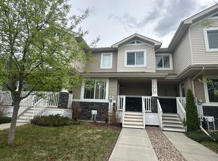 17513 10th Ave SW, Edmonton, AB T6W1Z8