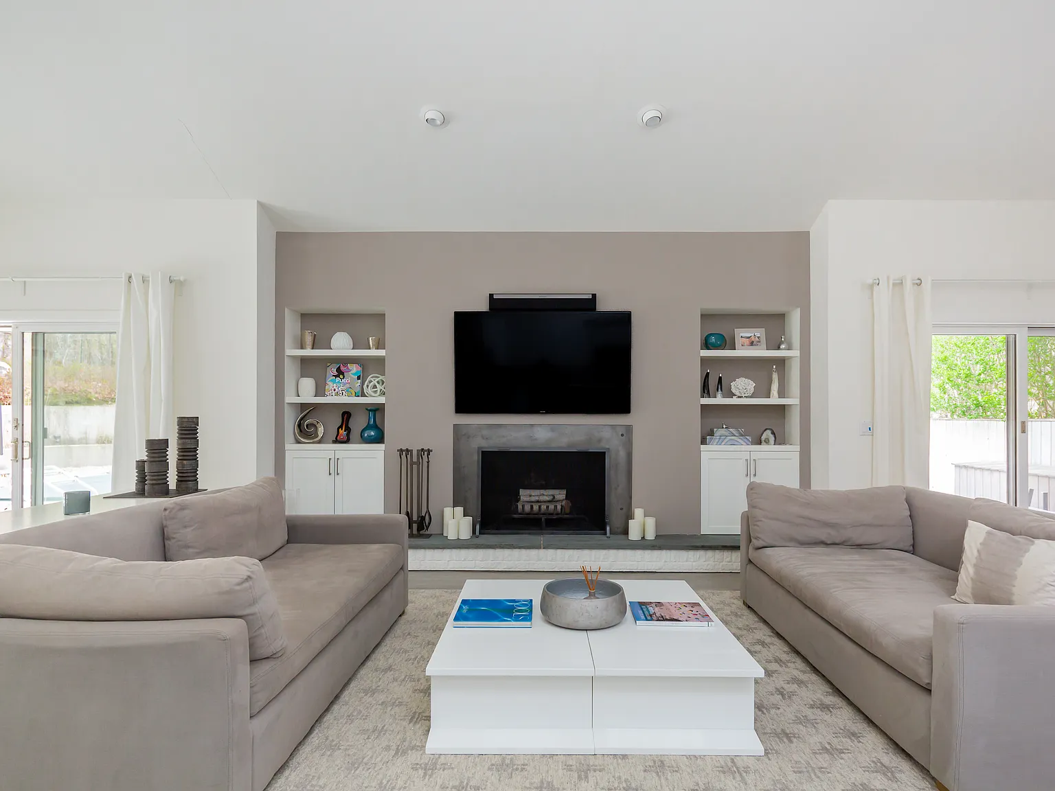 Sleek East Hampton Summer Rental — Photo 2
