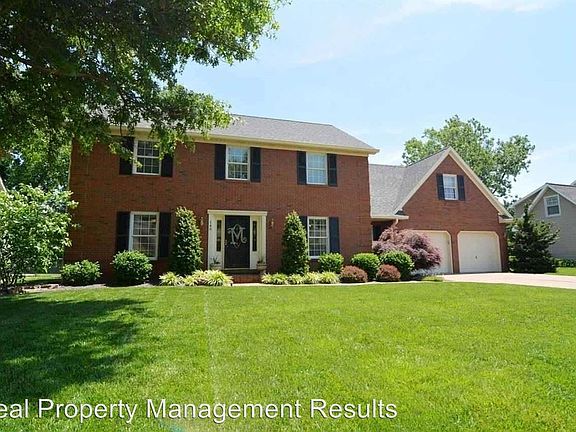 2nd image of 146 Plaza Dr