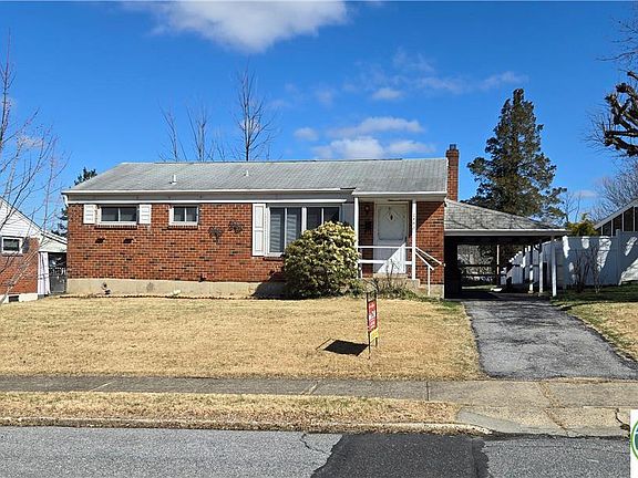 3rd image of 2463 S Lumber St