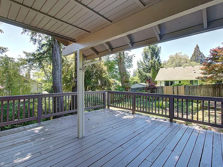 1114 SE 106th Ct — Photo 25