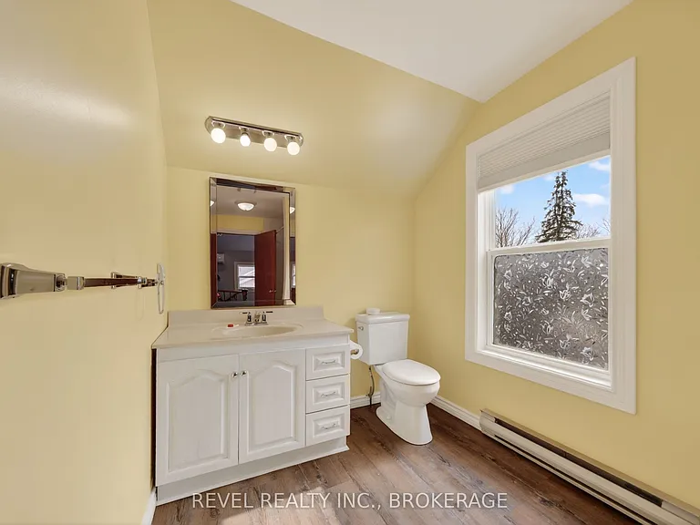 38 Bennett St — Photo 24