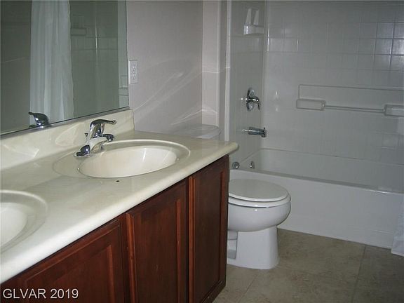 4th image of 328 Whitney Breeze Ave