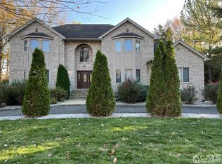 60 Utica Rd, Edison, NJ 08820