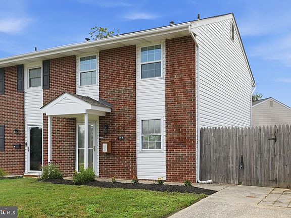 2nd image of 178 Seagull Dr