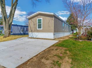 607 Lesperance Dr #607, Rochester Hills, MI 48307