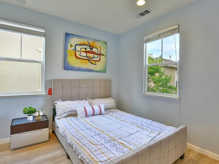 1047 Claridad Loop — Photo 11