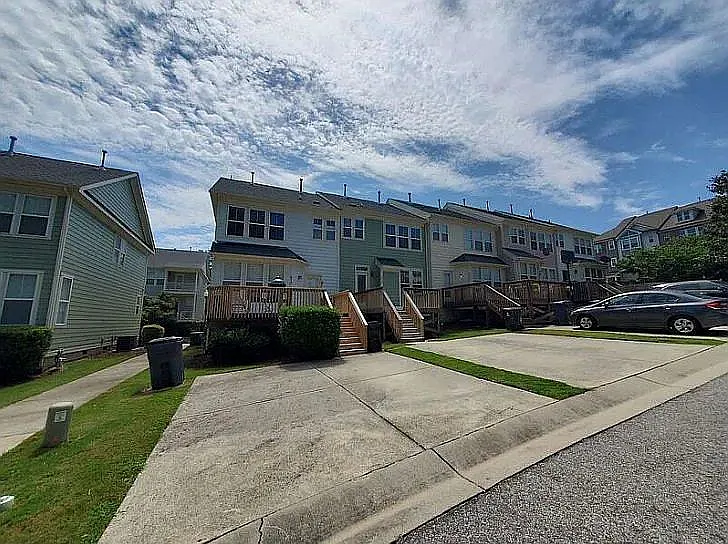 513 Village Loop Dr — Photo 20