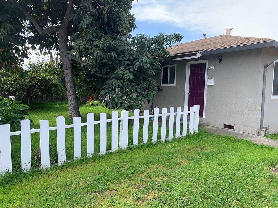 Front yard area