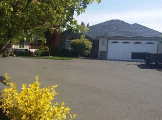 23 Scholarship Way, Medford, OR