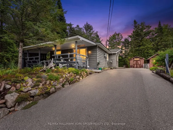 1085 River Rd E, Wasaga Beach, ON L9Z 2P7