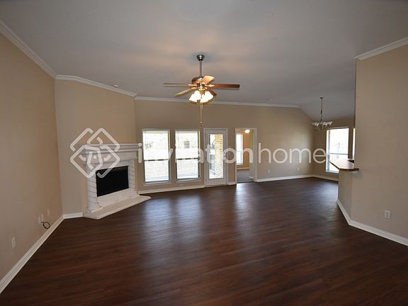 4th image of 341 Lockwood Ln