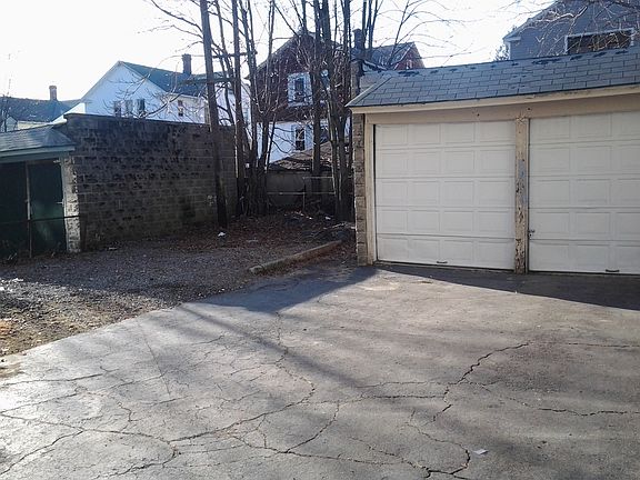 shared garage area for car