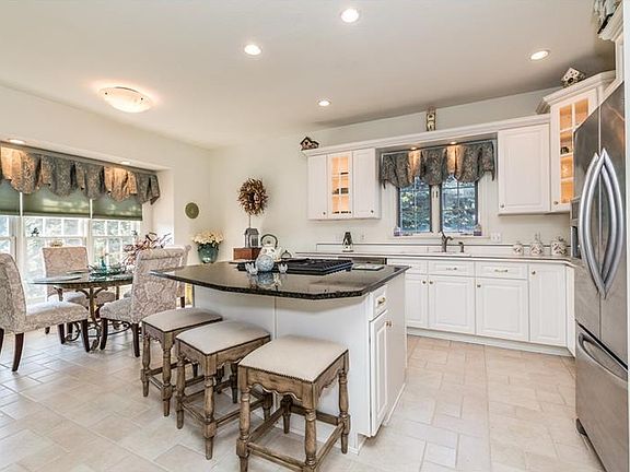 4th image of 510 Cathys Ct