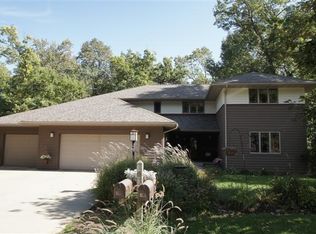 523 Blacks Grove Rd, Dodgeville, WI 53533