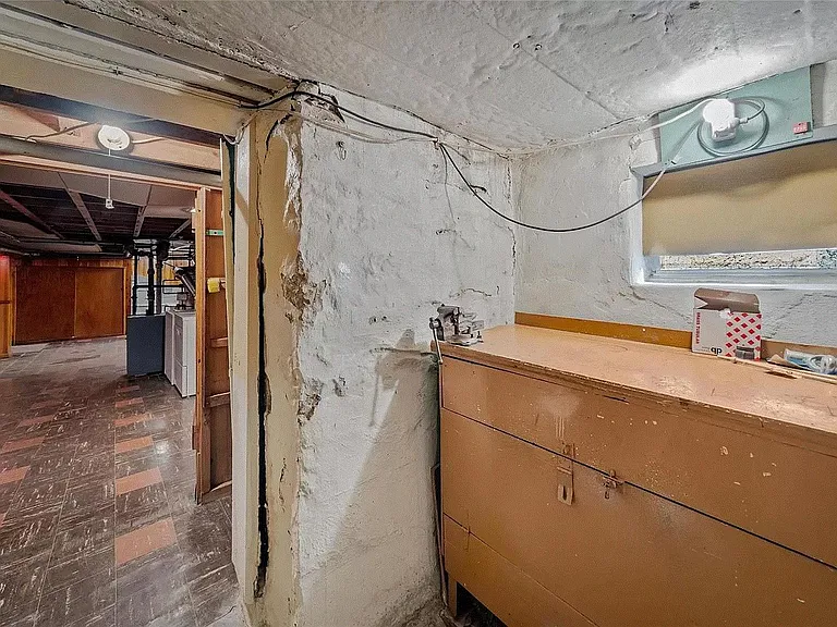3835 Burgen Ave — Photo 21