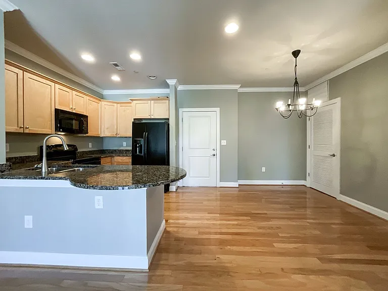 518 Clarice Ave #308 — Photo 8