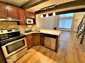 993 Massachusetts Ave, Arlington, MA