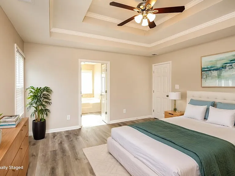655 Suwanee Lakes Cir — Photo 11