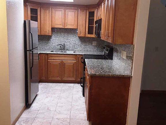 5th image of 553 Giuffrida Ave APT D