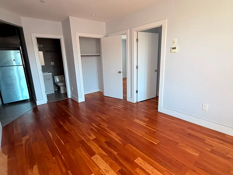 2441 Dean St #4 — Photo 10
