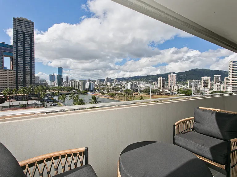 2015 Ala Wai Blvd #9C — Photo 3