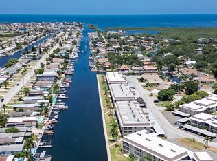 4542 Garnet Dr UNIT 301, New Port Richey, FL 34652