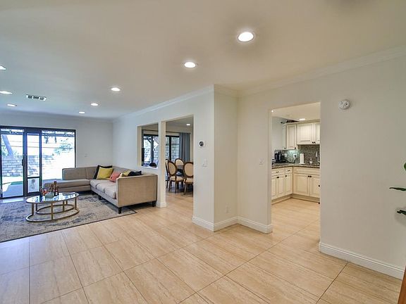 3rd image of 11129 Carleen Ct #6