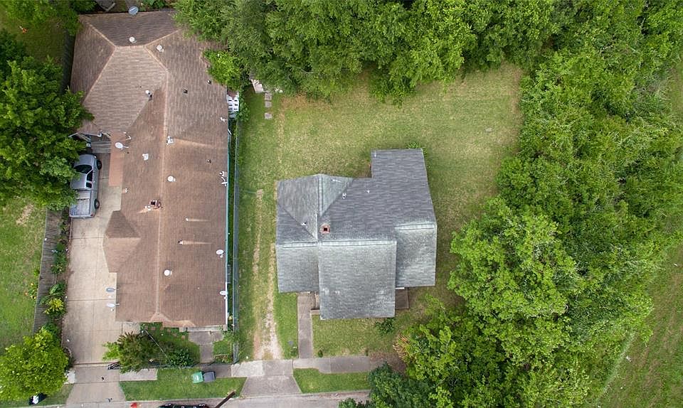 This Midtown opportunity is not to be overlooked!
