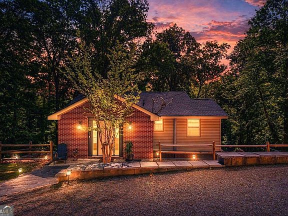 2nd image of 9670 Lee Cir