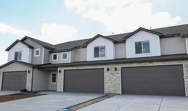 1136 Ashlyn Way #4
