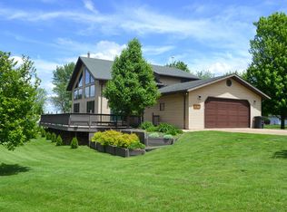 13537 N Hickory St, Lewistown, IL 61542