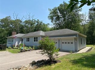 47 Collins Rd, Ashaway, RI 02804