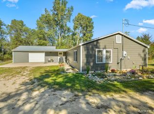 3813 N Poplar Ave, White Cloud, MI 49349