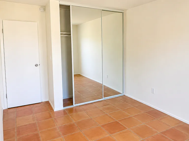 4676 W Point Loma Blvd #3 — Photo 5